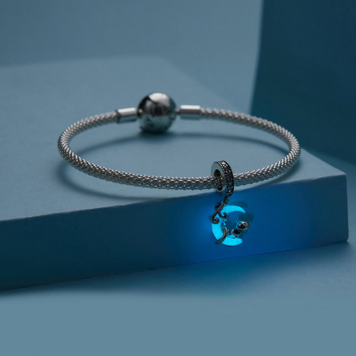 Pandantiv argint fosforescent cu luna si pisicuta [9]