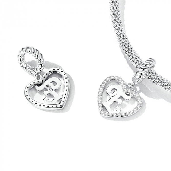 Pandantiv argint inima si litera E [3]