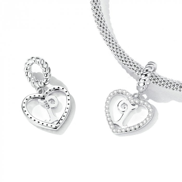 Pandantiv argint inima si litera I [3]