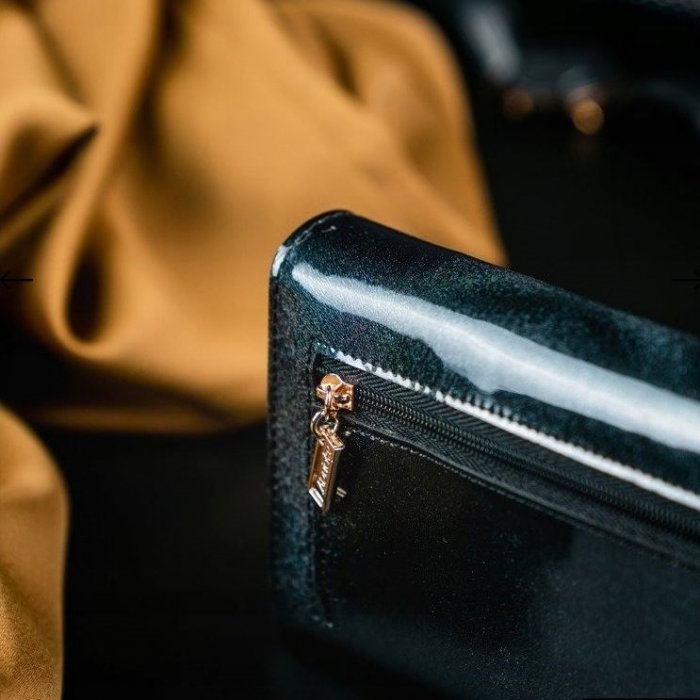 Portofel de lux pentru dama din piele naturala lacuita PORTG004, Negru [10]