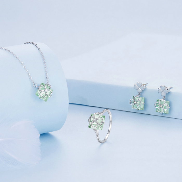 Set argint trifoi cu patru foi [4]