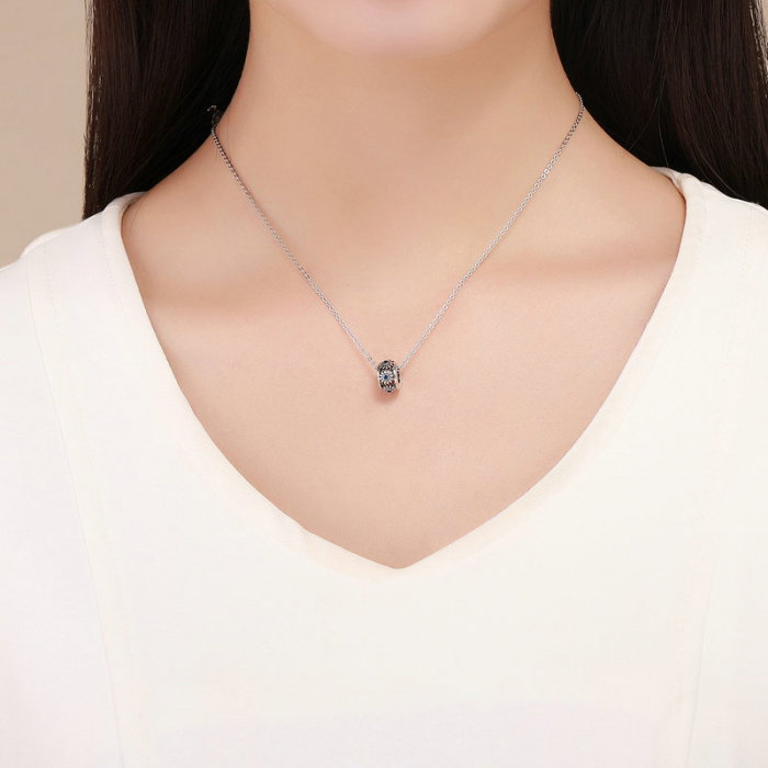 Talisman argint cu flori si cristale albastre [4]