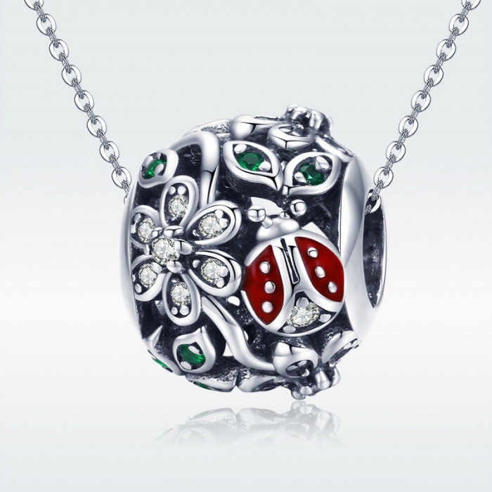 Talisman argint cu Gargarita cu Floricele si zirconii [7]