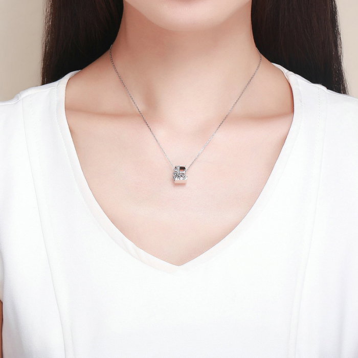 Talisman argint litera E [7]