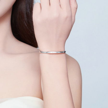 Bratara din argint cu mesajul Nothing is Impossible [5]