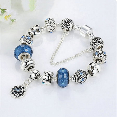 Bratara fantezie placata cu argint, cu talismane albastre [3]