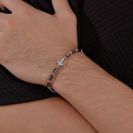 Bratara inox cu hematit, margele aurii si cruciulita [3]