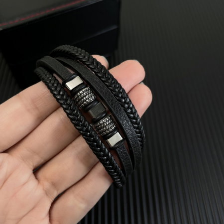 Bratara piele cu elemente din inox [3]