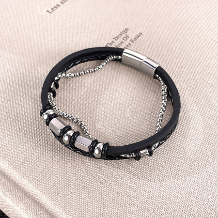 Bratara piele neagra cu lant inox si elemente metalice – Stil modern masculin [8]