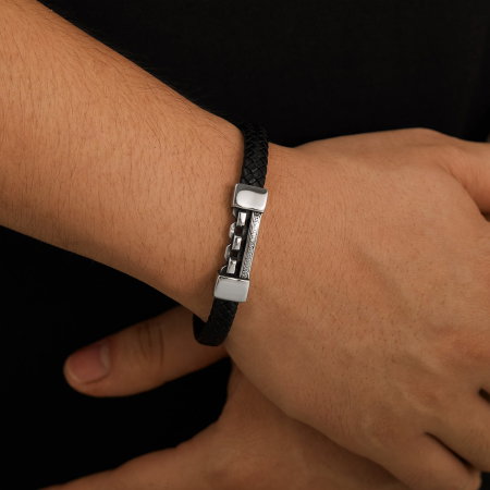 Brățară piele neagră cu lanț și model grecesc din inox – Simbol al puterii și echilibrului [11]