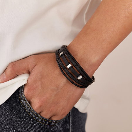 Brățară piele neagră împletită cu multiple fire și detalii din inox [1]