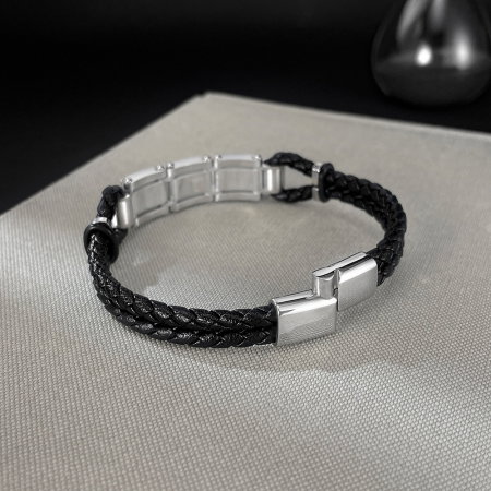 Brățară piele neagră împletită cu segmente metalice din inox – Echilibru între forță și rafinament [4]