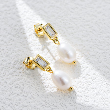 Cercei argint 925 placati cu aur 14K cu perle naturale si zirconiu [3]