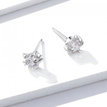 Cercei argint in forma de pisicuta cu zirconii albe [6]