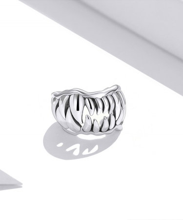 Cercel argint ear cuff cu colti, peste ureche [12]