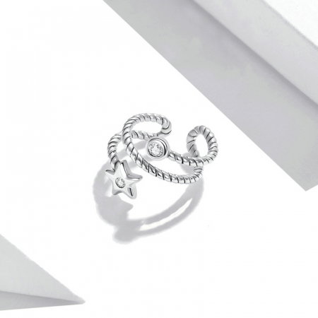 Cercel argint ear cuff cu steluta, pe ureche [2]