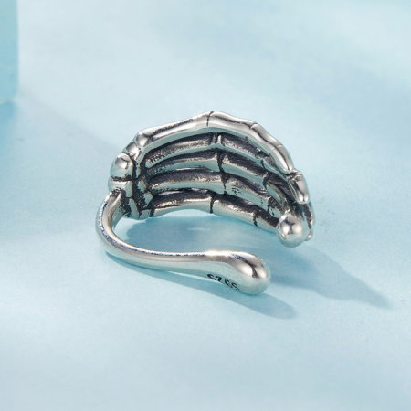 Cercel argint mana schelet [4]