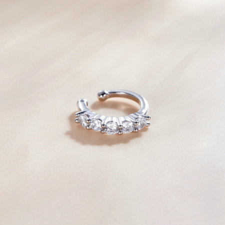 Cercel argint ear cuff rotund, pe ureche [2]