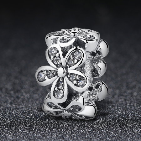 Charm argint 925 cu floricele si zirconii albe - Be Nature PST0052 [1]