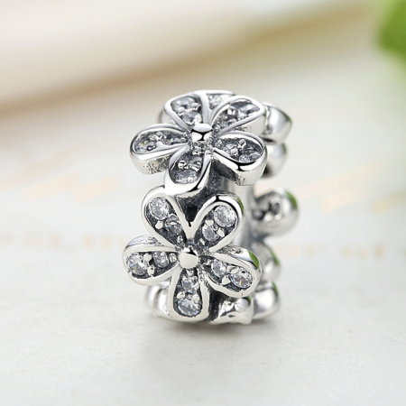 Charm argint 925 cu floricele si zirconii albe - Be Nature PST0052 [2]