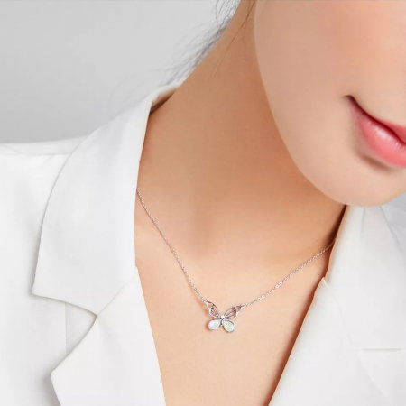 Colier argint fluturas si opal [1]