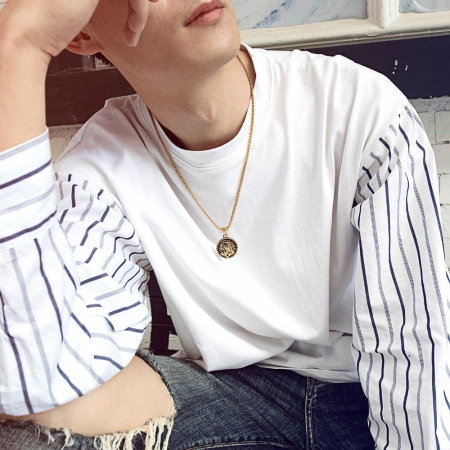 Colier din inox placat cu aur, cu Fecioara Maria [1]