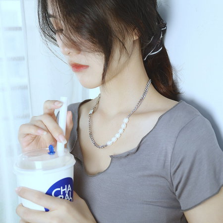 Colier din inox cu perle si lacatel [2]