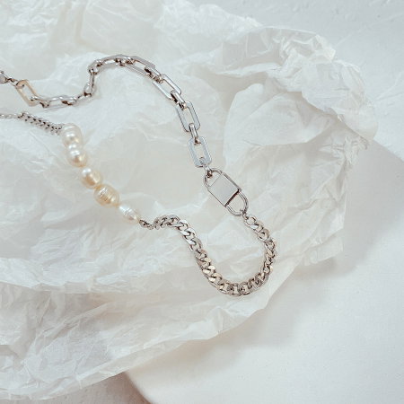 Colier din inox cu perle si lacatel [8]