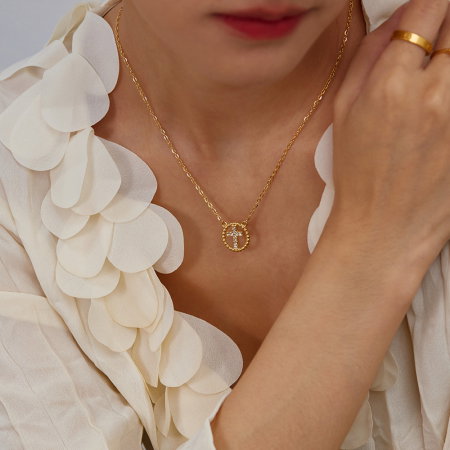 Colier inox cu zirconii si cruce [13]