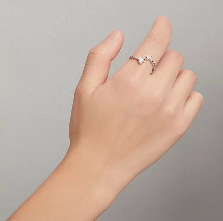 Inel argint cu cruciulita, opal si zirconii [1]