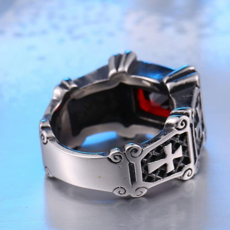 Inel inox cu zirconiu rosu si cruce [5]