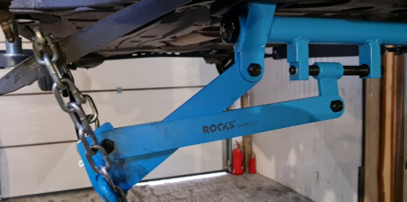 Sistem franare - Parghie ajustabila pentru extragerea bratelor,basculelor articulatii amortizoare pivoti din fuzeta