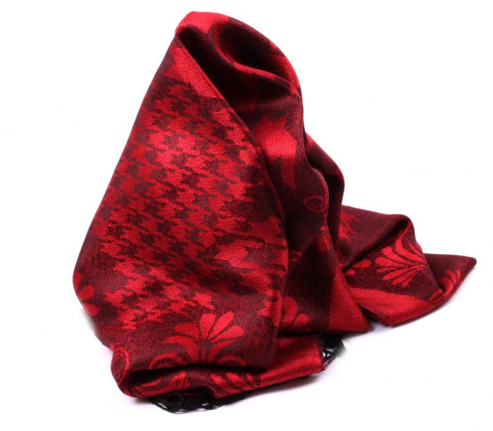 Cadou Winter Scarf & Scottish Fine Soaps [3]