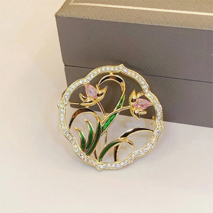 Broșă Flowers cu Cristale & Eșarfă din Mătase – Cadou Elegant de 8 Martie [2]