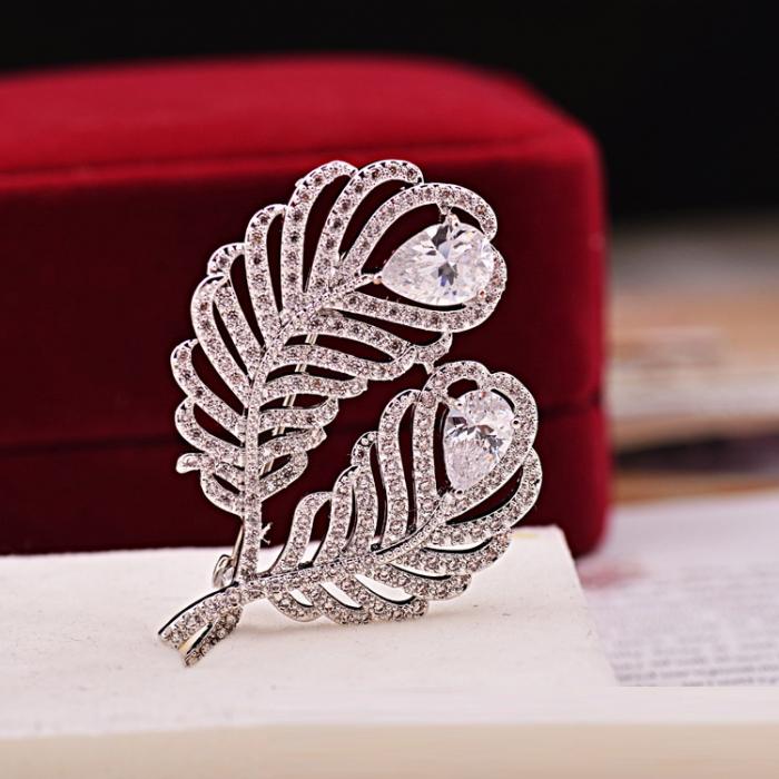 Brosa Vintage Peacock Feather by Borealy [4]