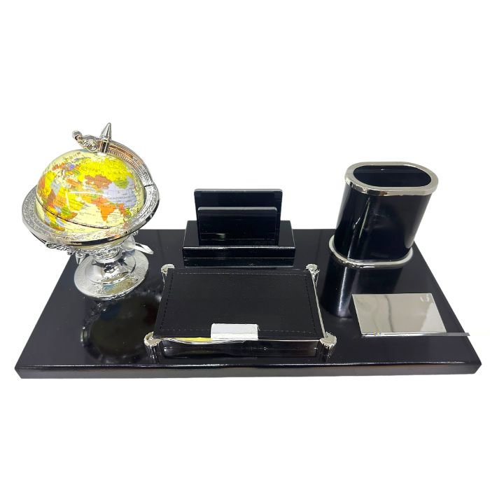 Business Desk Business Globe Trotter [1]