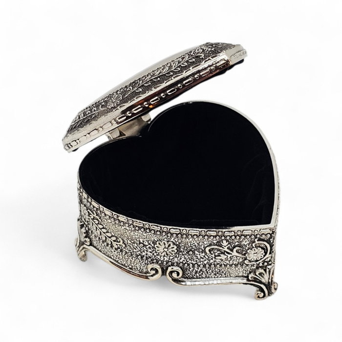 Cutie bijuterii / Casetă Argintată Silver Love în Formă de Inimă cu Interior din Catifea – 7,5 x 8 x 5 cm [3]