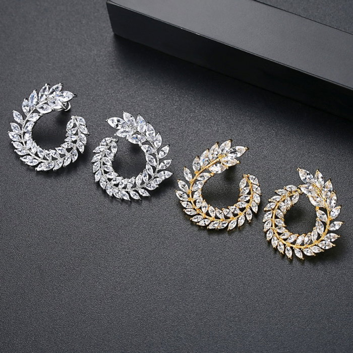 Olive Branch Leaf Marquise Cut Diamonds Gold Cercei by Borealy [6]
