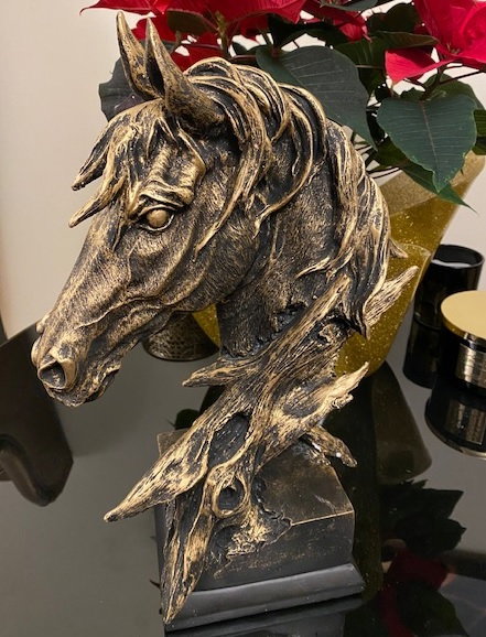 Statuetă Cal pe Postament - 45 cm inaltime [1]