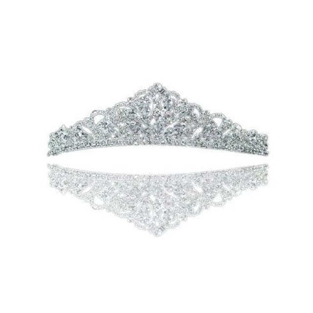 Tiara Borealy Fluturi Mireasa [1]