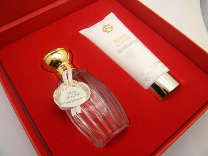 Set Vent de Folie by Annick Goutal Parfum (50 ml) + Lotiune de Corp (100 ml) si Esarfa Cacharel [2]