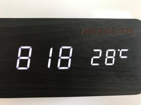 Ceas lemn personalizabil Borealy birou cu afisaj LED [6]