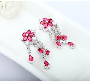 Cercei Borealy Ruby Flower Chandelier [1]