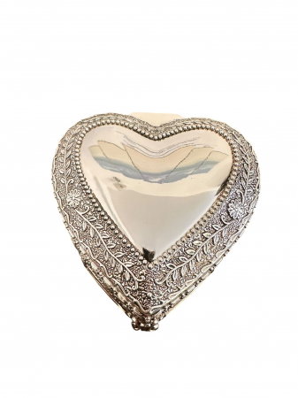 Cutie bijuterii / Casetă Argintată Silver Love în Formă de Inimă cu Interior din Catifea – 7,5 x 8 x 5 cm [4]