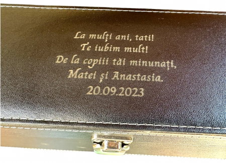 Cutie Vin Black cu 4 Accesorii (fara Sticla de Vin) [1]