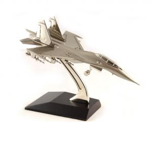 Cadouri pentru Iubit - Decorațiune Avion Vânătoare Amiral