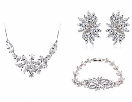 Set Borealy Crystals Colier, Cercei si Bratara Dolce Luxury [0]