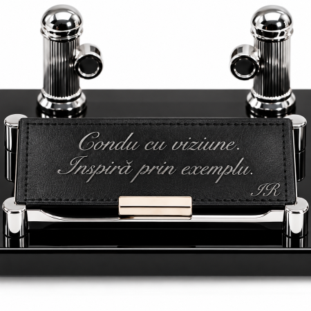 Cadou bărbați – Set birou personalizat cu glob și ceas | Borealy [2]