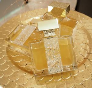 Set Ylang in Gold by M.Micallef - Eau de Parfume 100 Ml si Esarfa Cacharel [4]