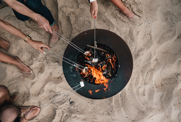 Fire Pit pentru grădină Phobos din oțel Corten, focar exterior 60 × 60 × 24 cm [2]